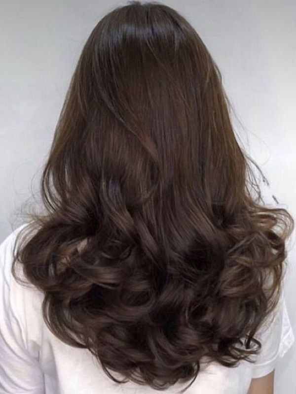 20221103_revk1lqxbgnwmrt96depe596 Tóc dài uốn đuôi