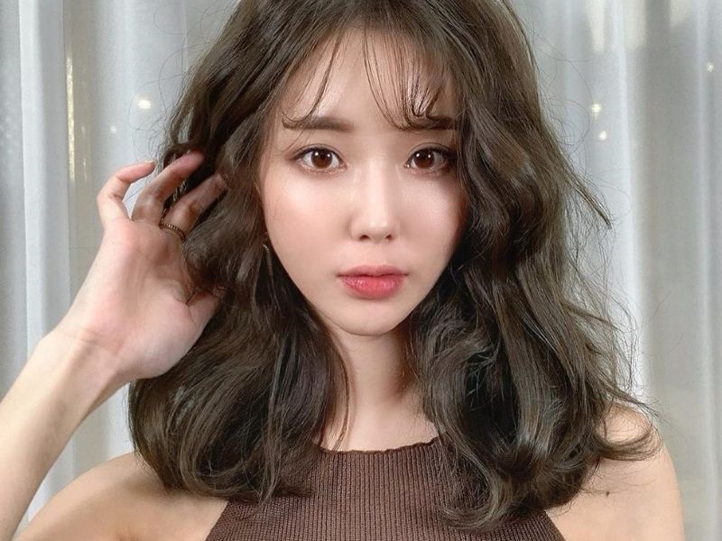 20230127_izqmygoi0sb6gult Tóc uốn gợn sóng ngang vai